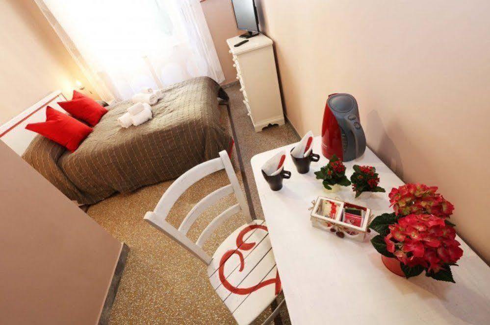 Coral Guest House Rom Eksteriør billede